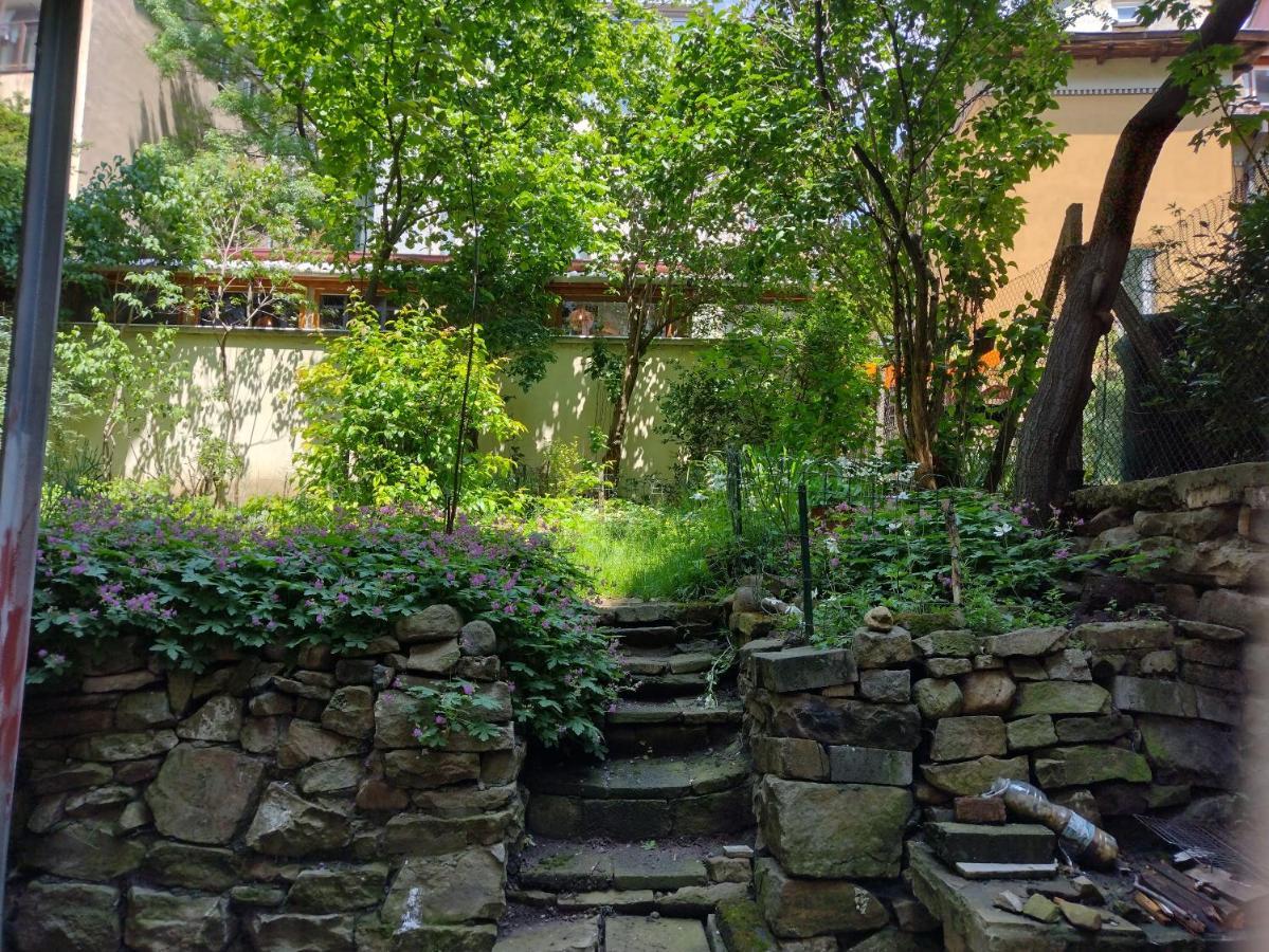 Charming Central Home With Garden Near Parking And Ndk ソフィア エクステリア 写真