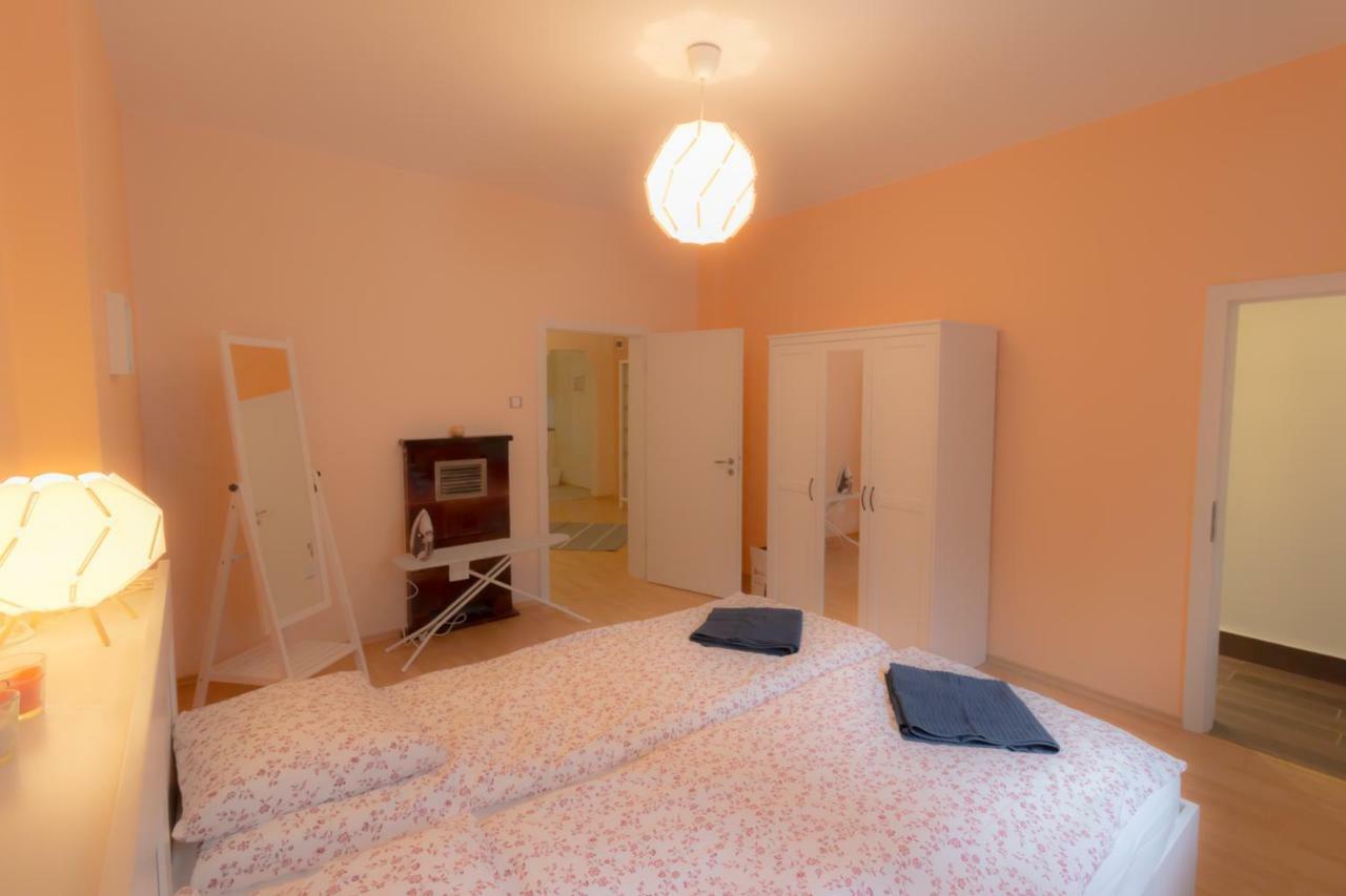 Charming Central Home With Garden Near Parking And Ndk ソフィア エクステリア 写真